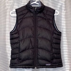 * Patagonia * down puffy vest - Women’s L